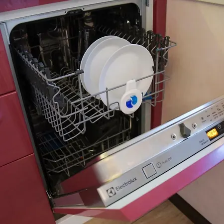 Derelli Deluxe And Derelli Adorable