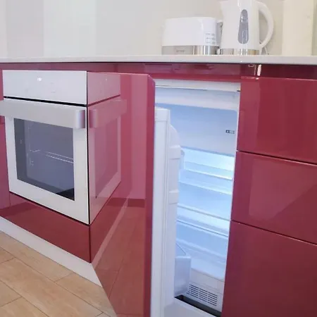 Derelli Deluxe And Derelli Adorable