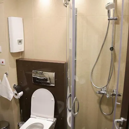 Derelli Deluxe And Derelli Adorable