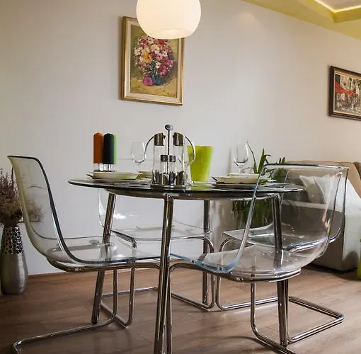 Derelli Deluxe And Derelli Adorable