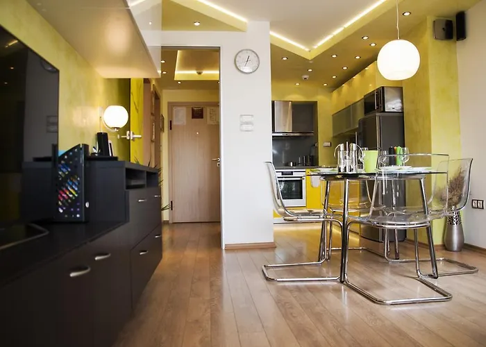 Derelli Deluxe And Derelli Adorable *