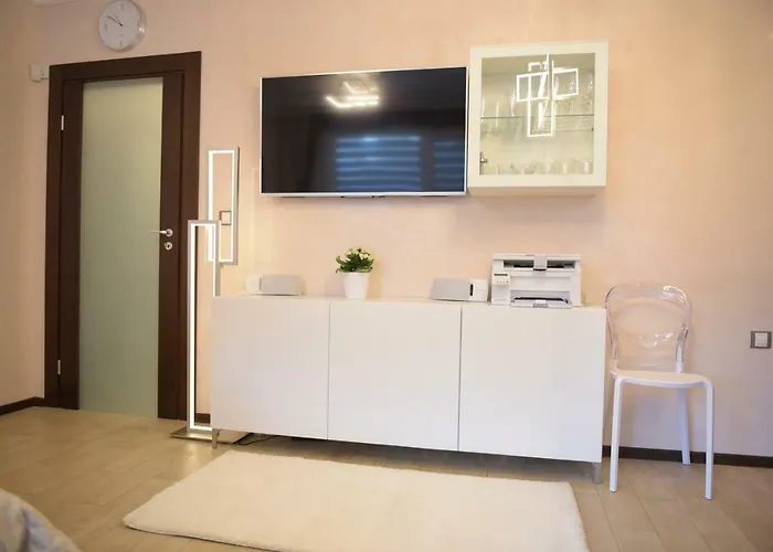 Derelli Deluxe And Derelli Adorable *