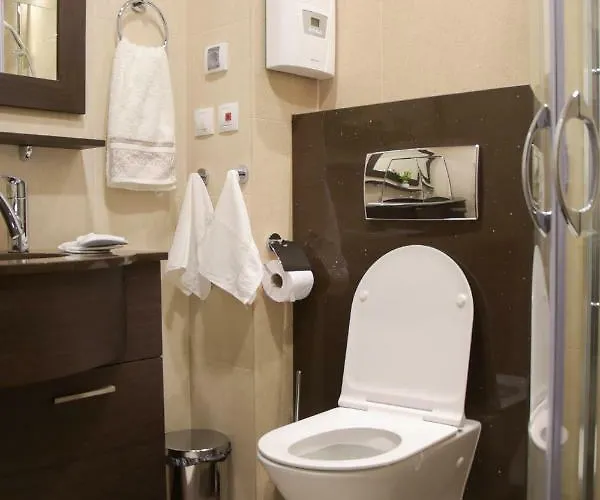 Derelli Deluxe And Derelli Adorable