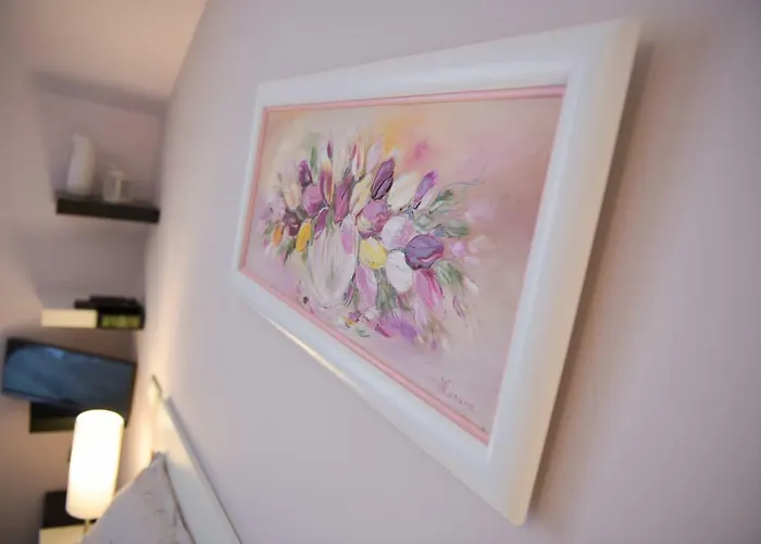 Derelli Deluxe And Derelli Adorable *