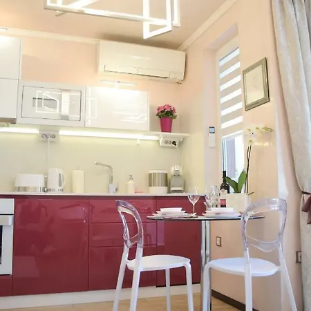 Derelli Deluxe And Derelli Adorable